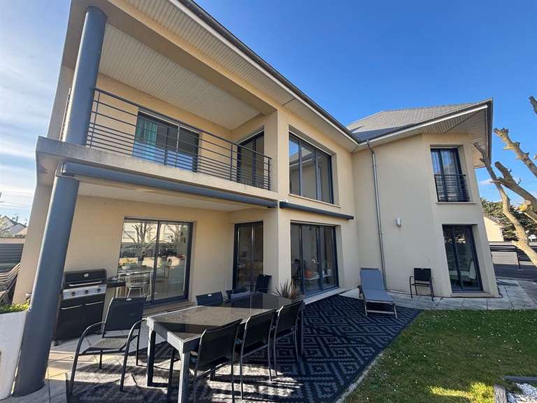 House Ouistreham - 4 bedrooms - 171m²