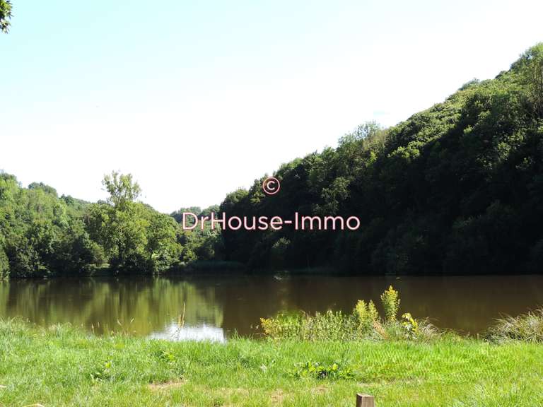 Terrain Oyeu - 827200m²