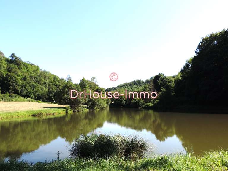 Terrain Oyeu - 827200m²