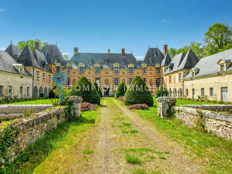 Château Pacy-sur-Eure - 30 chambres - 2863m²