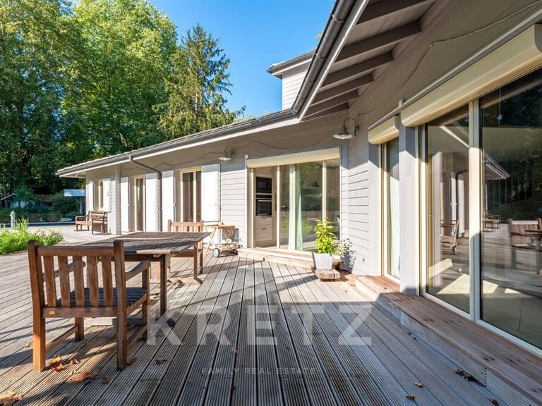 Maison Pacy-sur-Eure - 7 chambres - 245m²