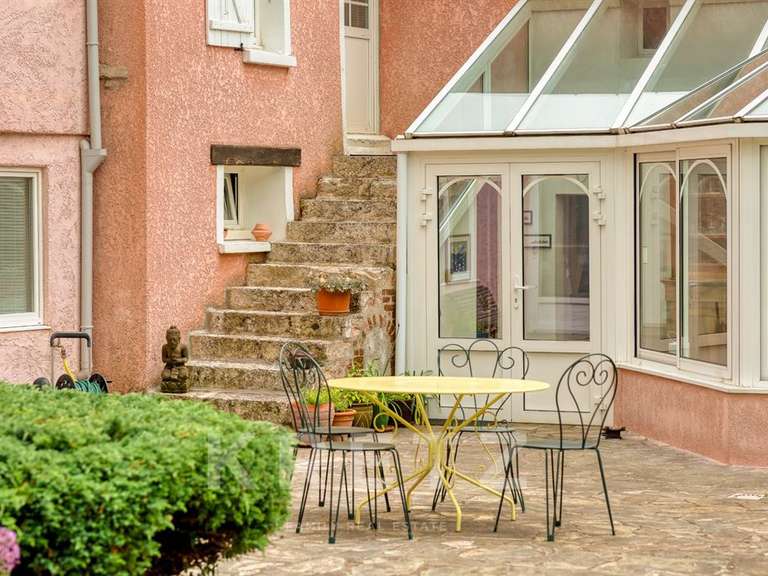 Maison Pacy-sur-Eure - 8 chambres - 271m²