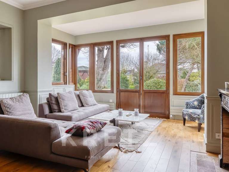 Maison Pacy-sur-Eure - 8 chambres - 306m²