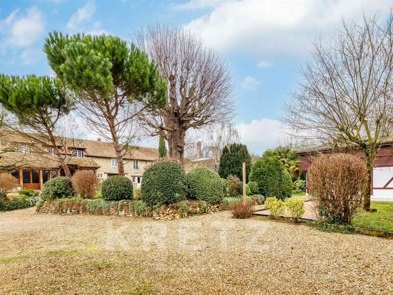 Maison Pacy-sur-Eure - 8 chambres - 374m²