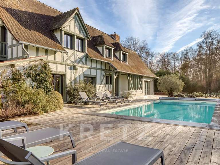 Maison Pacy-sur-Eure - 4 chambres - 220m²