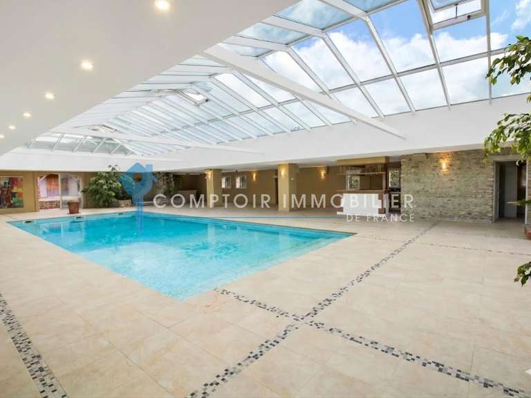 Maison Pacy-sur-Eure - 5 chambres - 330m²