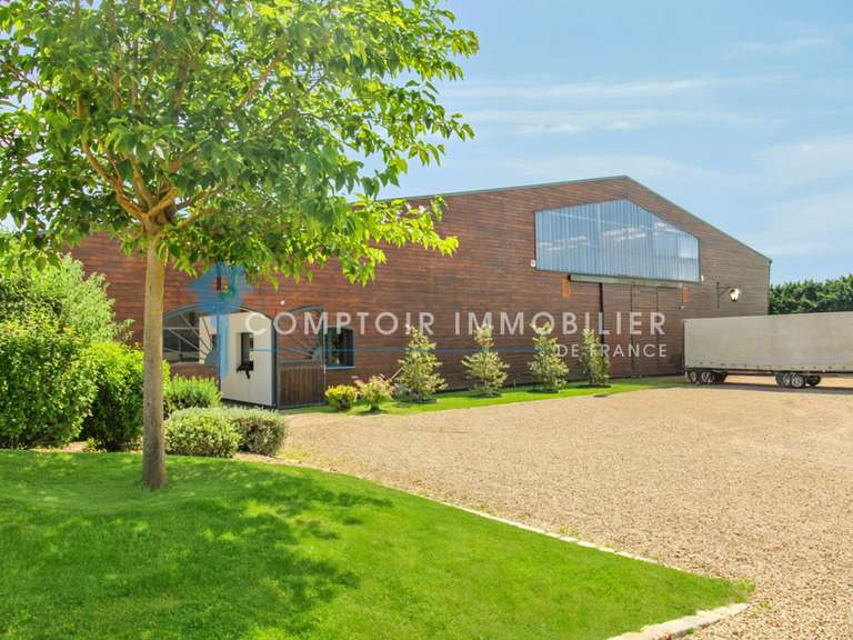 Maison Pacy-sur-Eure - 5 chambres - 270m²