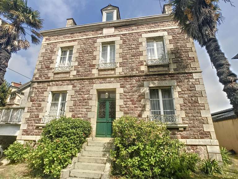 LE MARCHAND IMMOBILIER PAIMPOL Luxury real estate agency in Paimpol