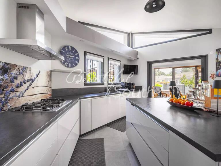 Villa Palau-del-Vidre - 3 bedrooms - 168m²