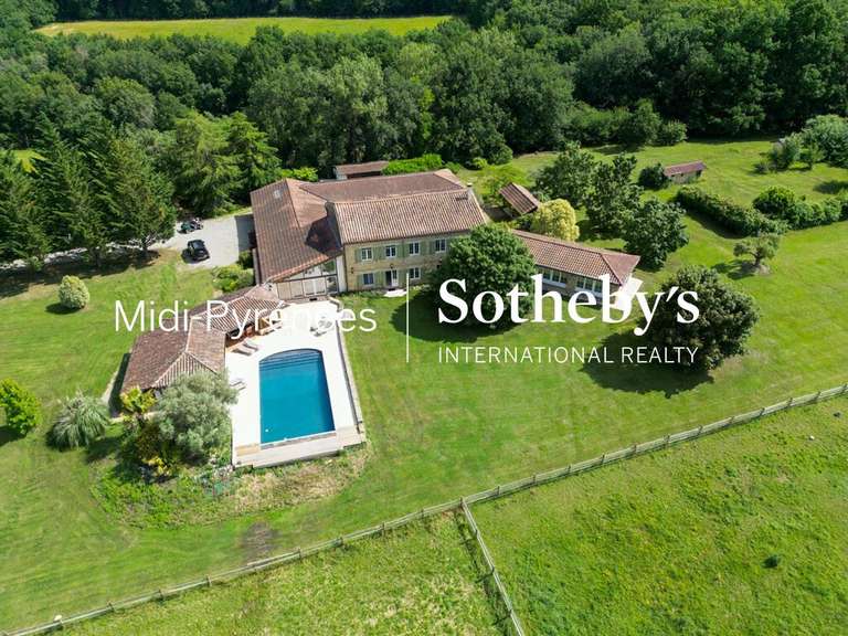 House Pamiers - 12 bedrooms - 622m²