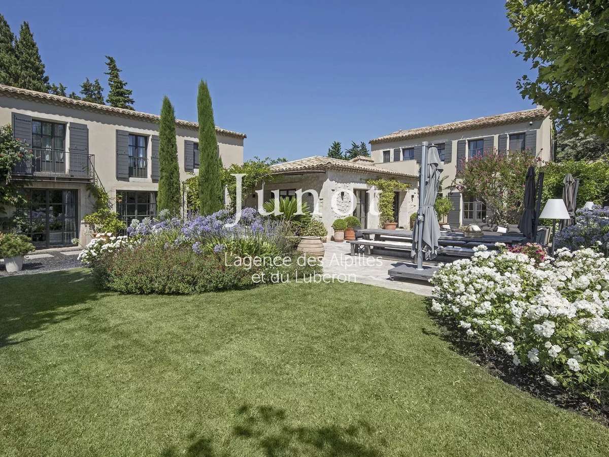 House Paradou