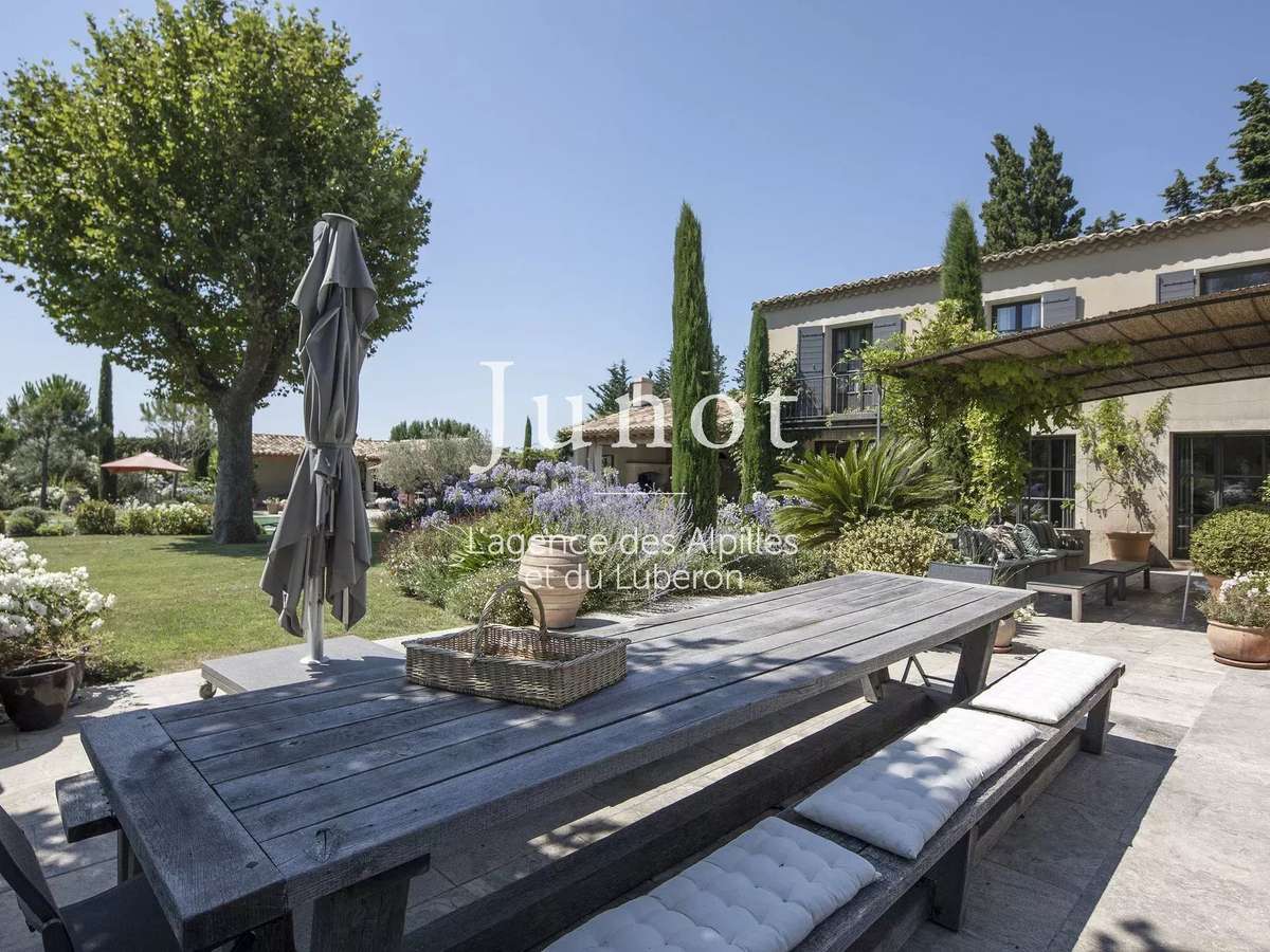 House Paradou