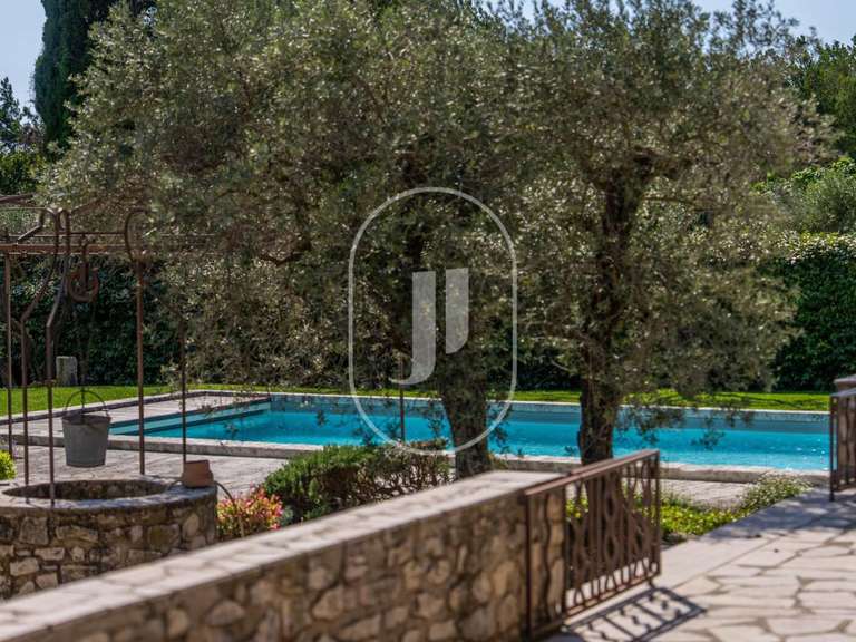 House Paradou - 6 bedrooms - 194m²