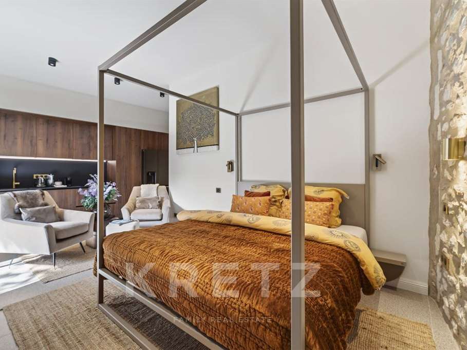 House Paradou