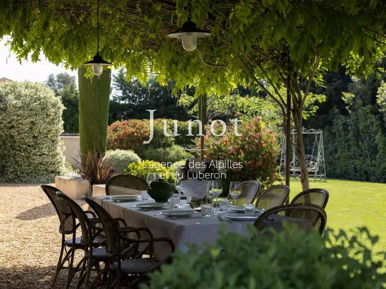 House Paradou - 6 bedrooms - 2000m²