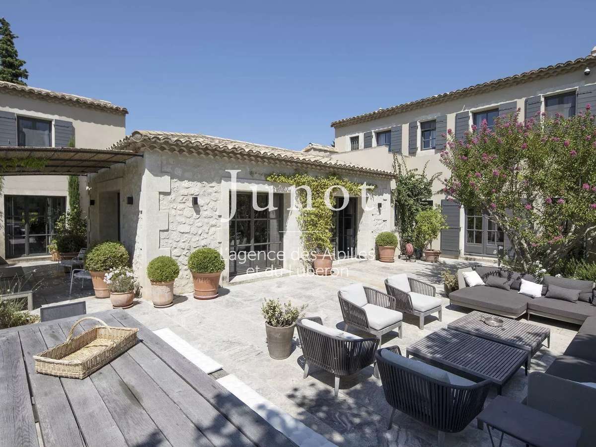 House Paradou