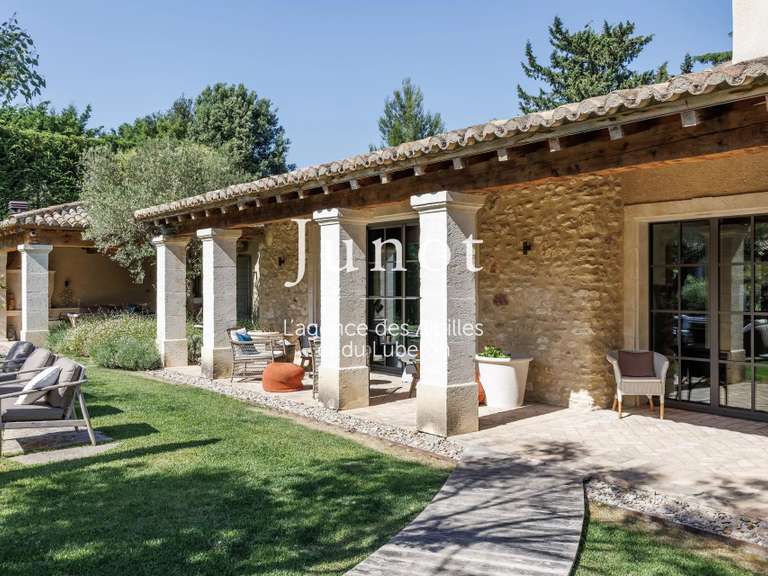 Propriété Paradou - 6 chambres - 400m²