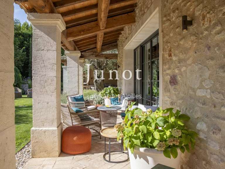 Propriété Paradou - 6 chambres - 400m²