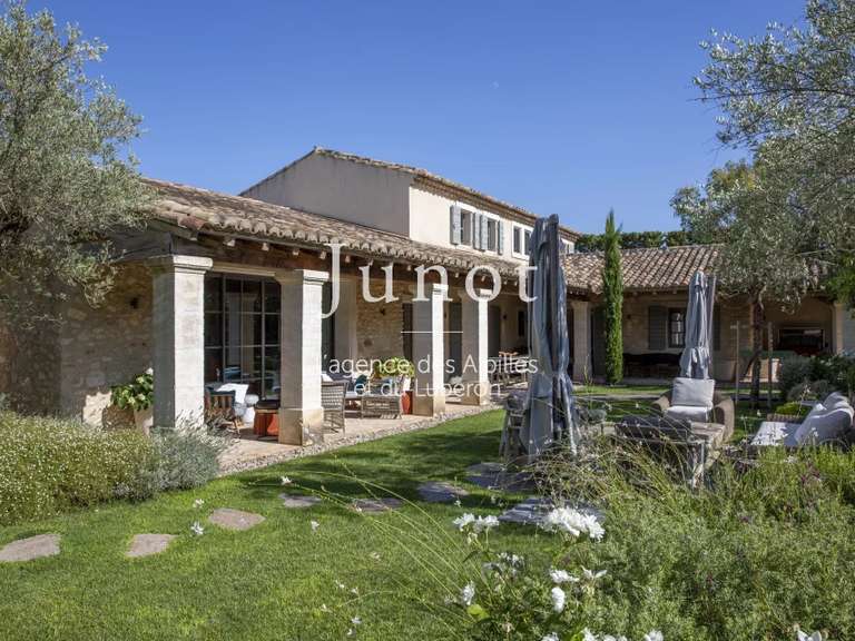 Propriété Paradou - 6 chambres - 400m²