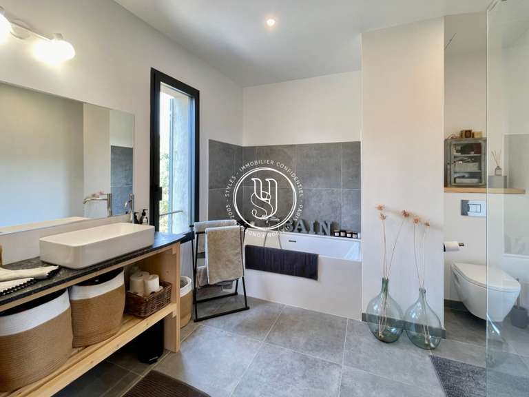 Villa Paradou - 4 bedrooms - 240m²