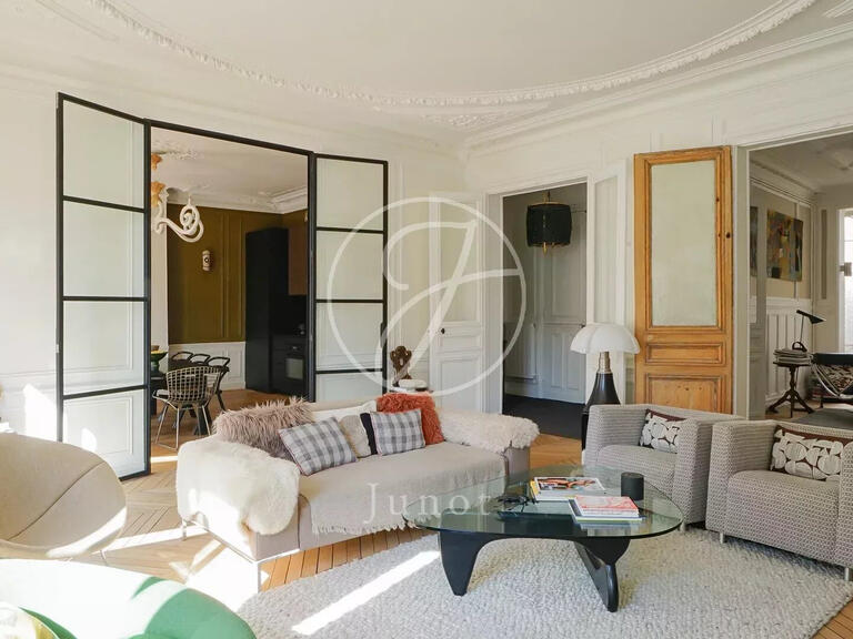 Appartement Paris 10e - 3 chambres - 143m²
