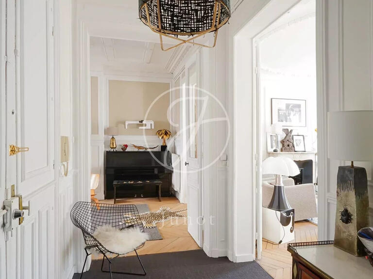 Appartement Paris 10e - 3 chambres - 143m²