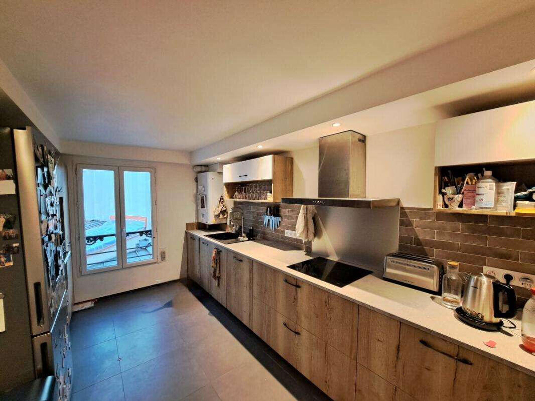 Apartment Paris 10e