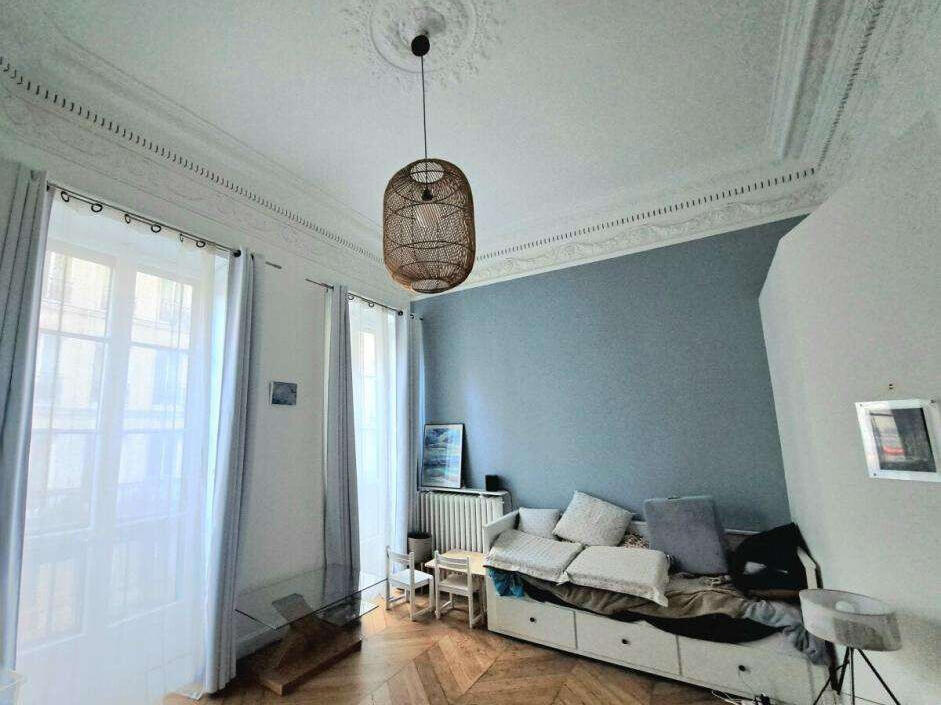 Apartment Paris 10e