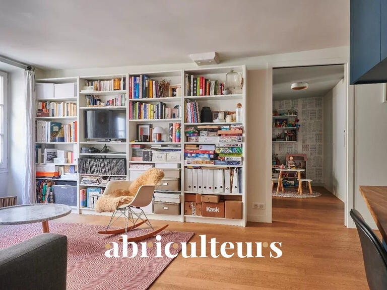 Appartement Paris 10e - 3 chambres - 87m²
