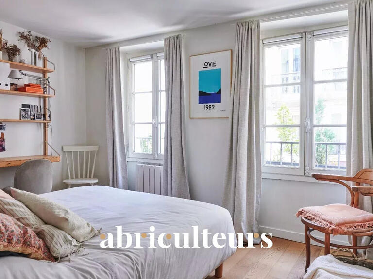 Appartement Paris 10e - 3 chambres - 87m²