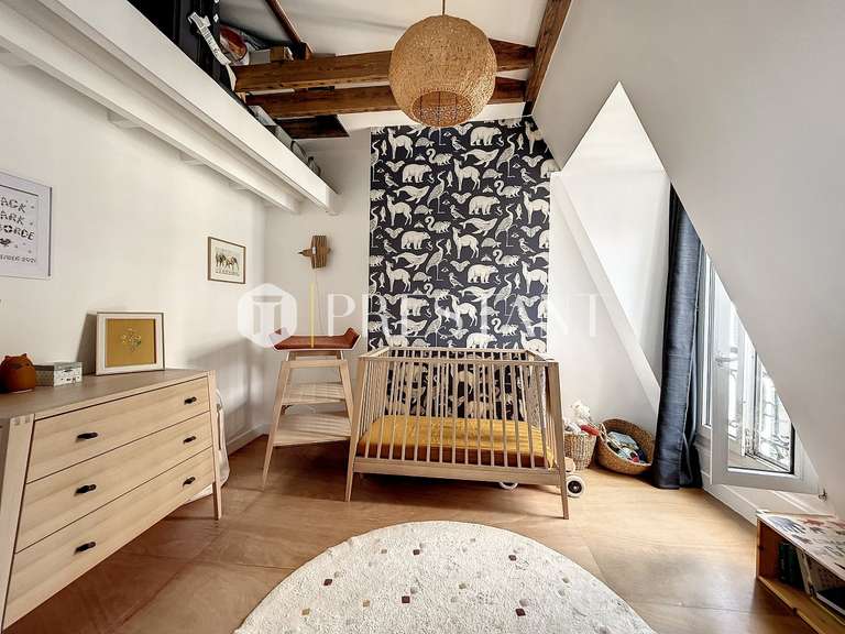 Appartement Paris 10e - 3 chambres - 105m²