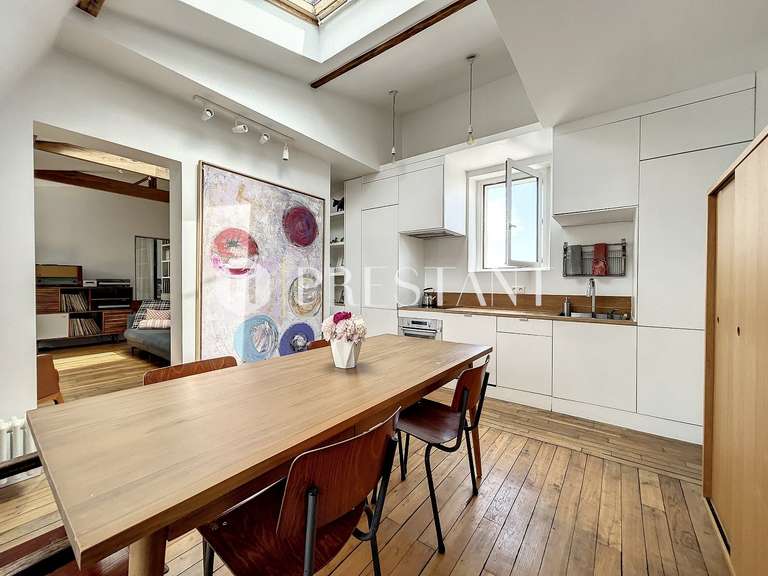 Appartement Paris 10e - 3 chambres - 105m²