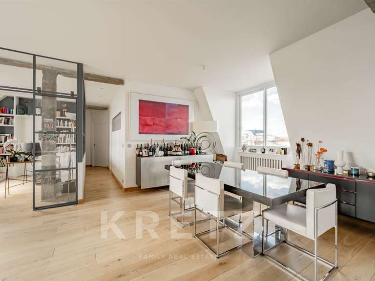 Apartment Paris 10e - 3 bedrooms - 155m²