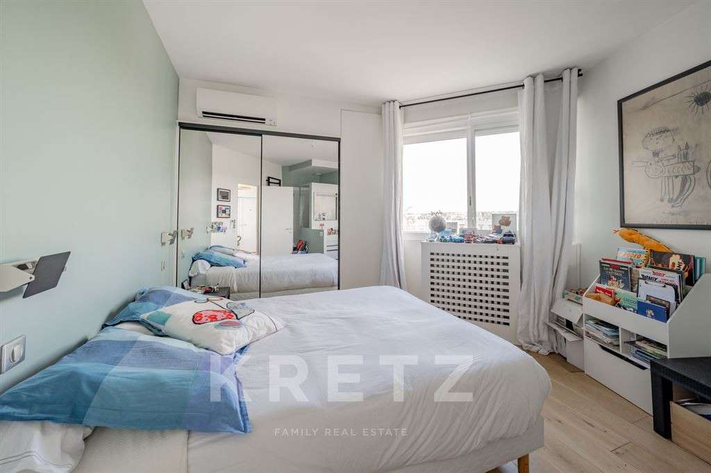 Apartment Paris 10e