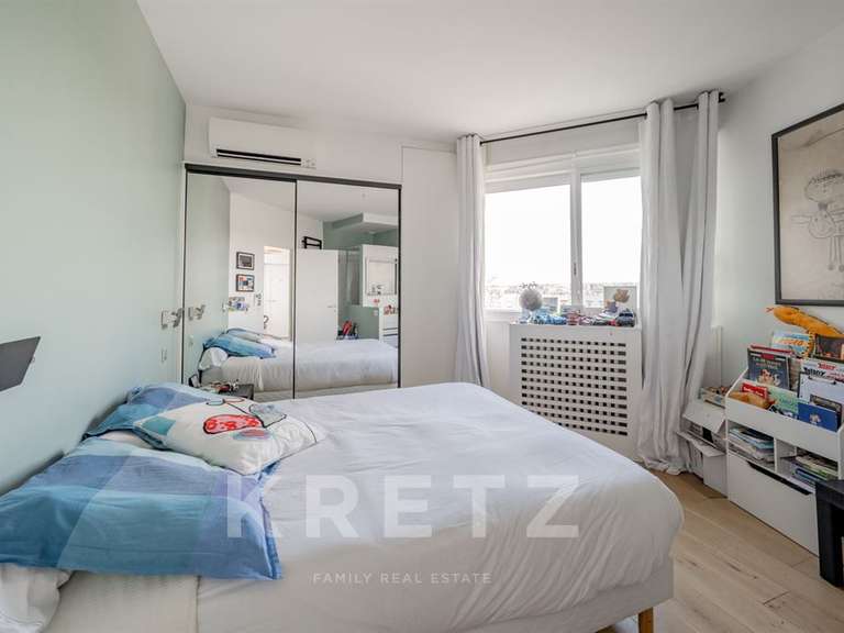Apartment Paris 10e - 3 bedrooms - 155m²