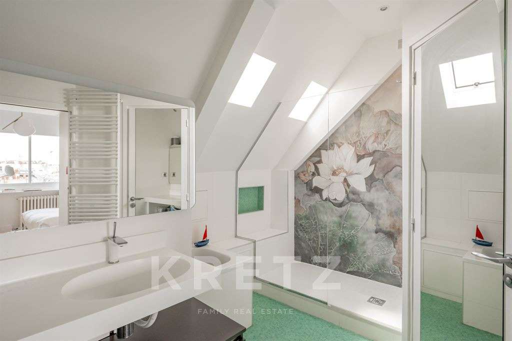 Apartment Paris 10e