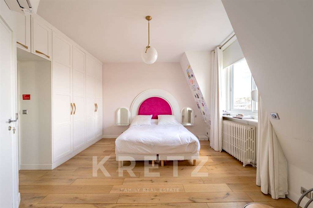 Apartment Paris 10e