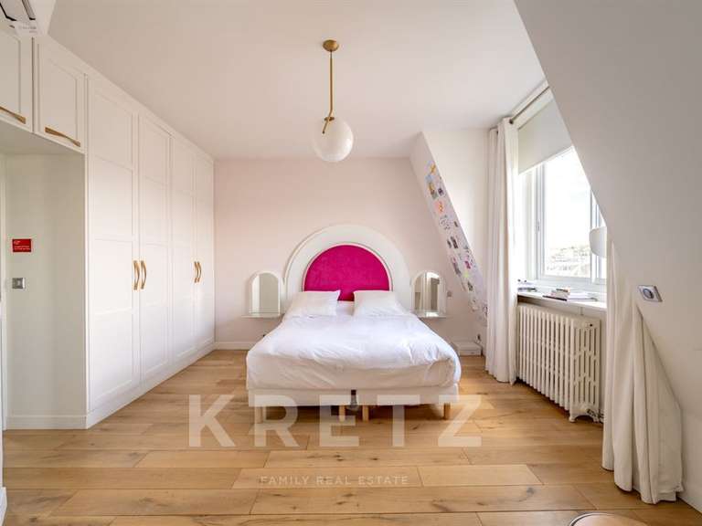 Apartment Paris 10e - 3 bedrooms - 155m²