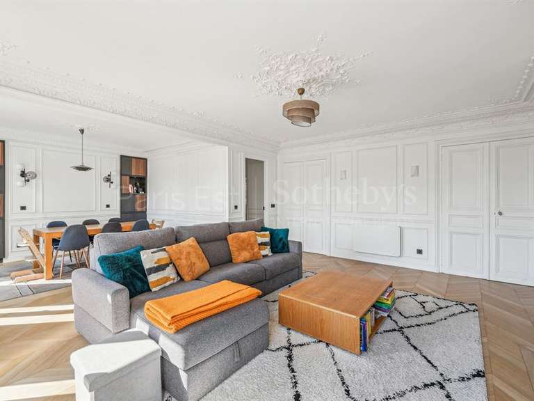 Appartement Paris 10e - 3 chambres - 154m²
