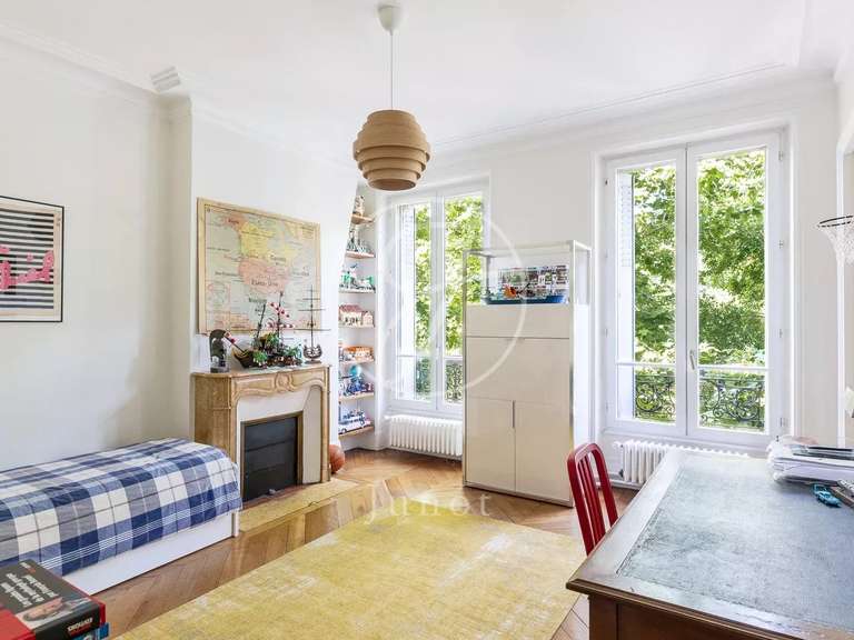 Appartement Paris 10e - 3 chambres - 118m²