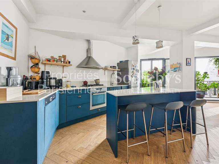 Appartement Paris 10e - 2 chambres - 98m²