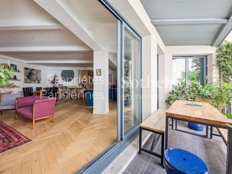 Appartement Paris 10e - 2 chambres - 98m²