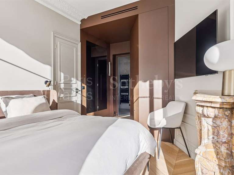 Apartment Paris 10e - 4 bedrooms - 127m²