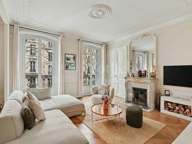 Appartement Paris 10e - 2 chambres - 91m²