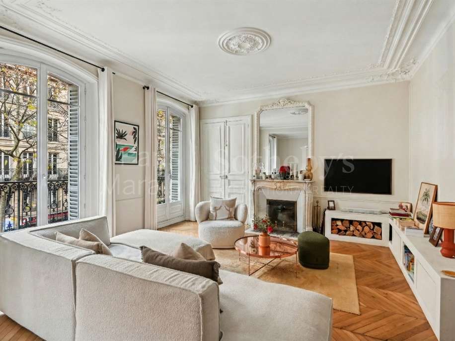 Apartment Paris 10e