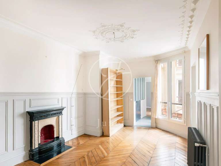 Appartement Paris 10e - 3 chambres - 88m²