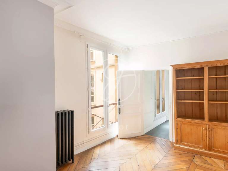 Appartement Paris 10e - 3 chambres - 88m²