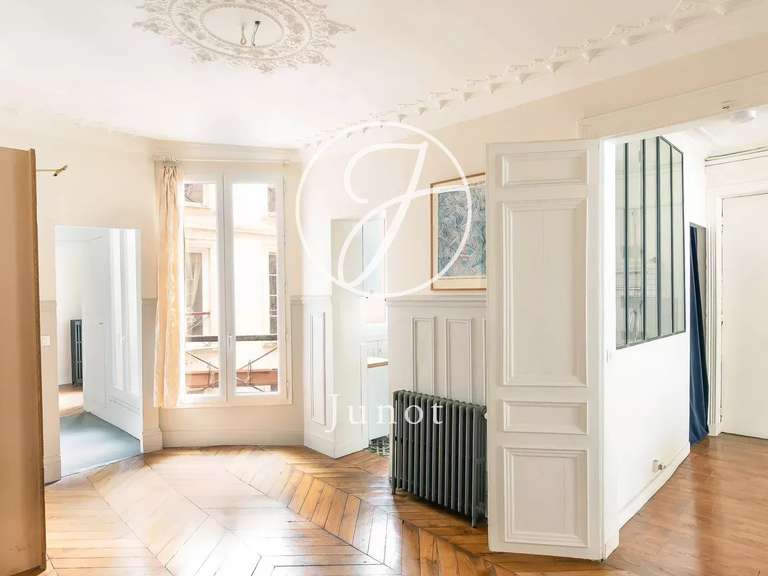 Appartement Paris 10e - 3 chambres - 88m²