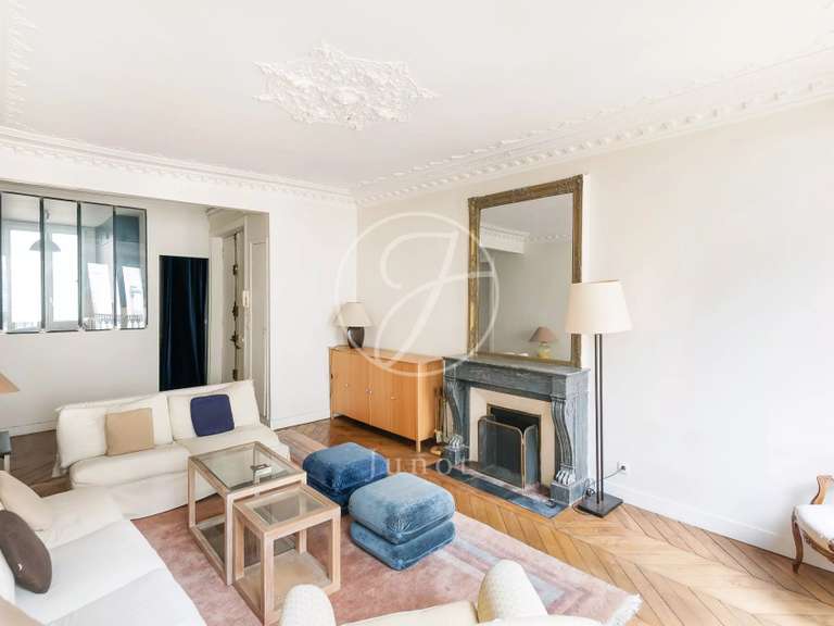 Appartement Paris 10e - 3 chambres - 88m²