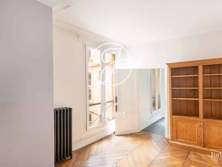 Appartement Paris 10e - 3 chambres - 88m²